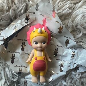 Sonny Angel Dinosaur - Triceratops